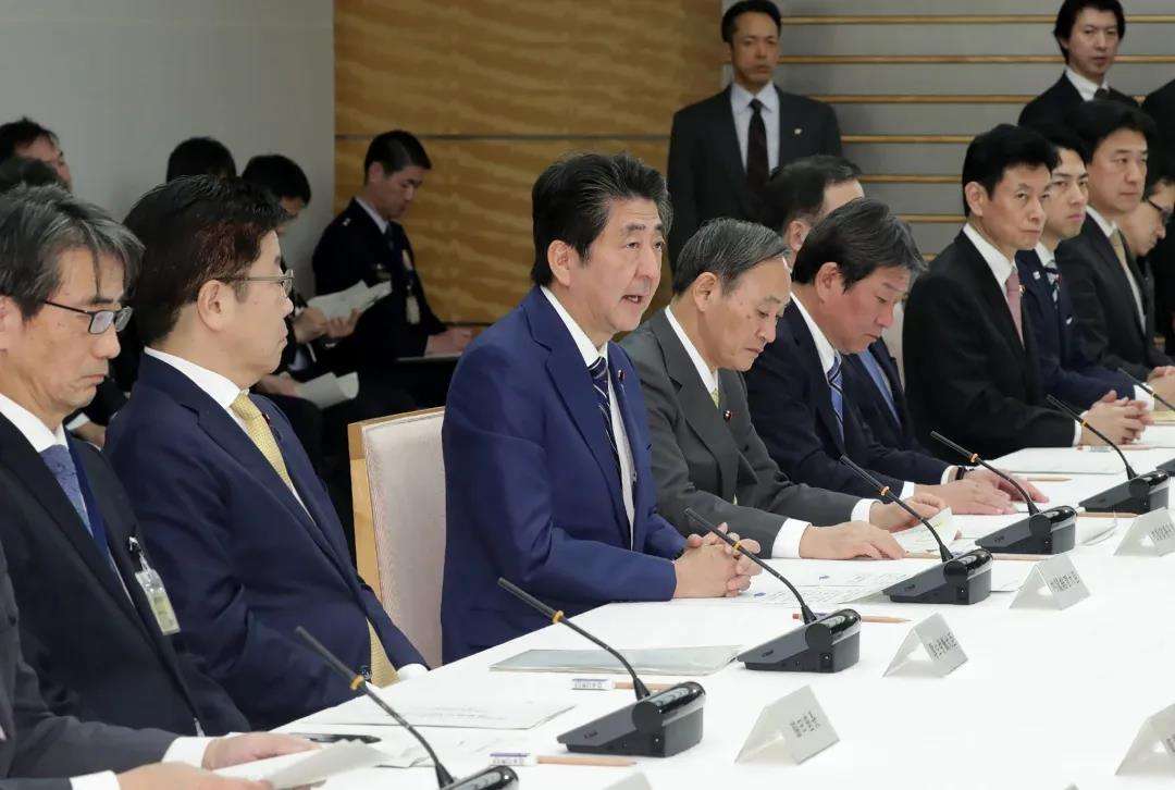 韩两周连弹两领导人，政治危机深度加剧引发关注